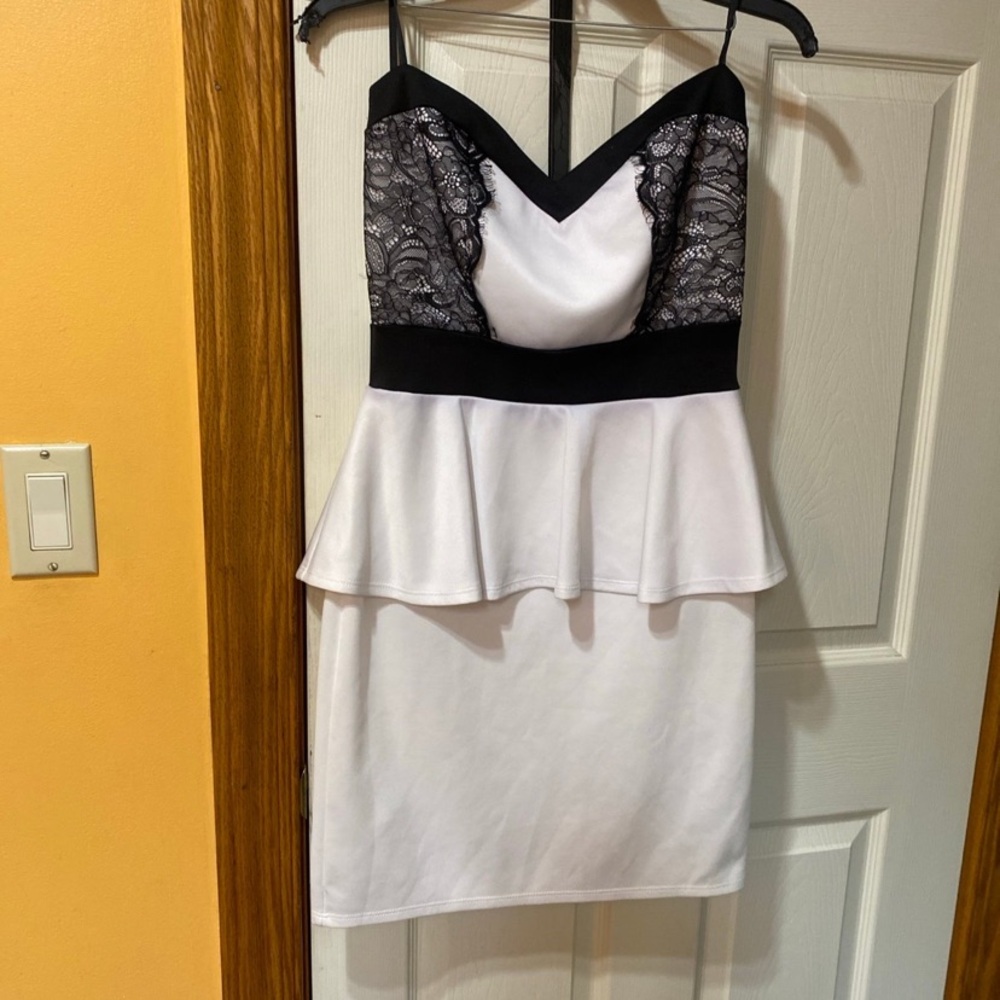 Black and White Peplum Sheath Mini Dress